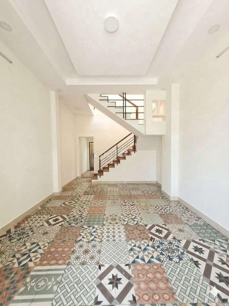 The two floors are 110 meters cheap.