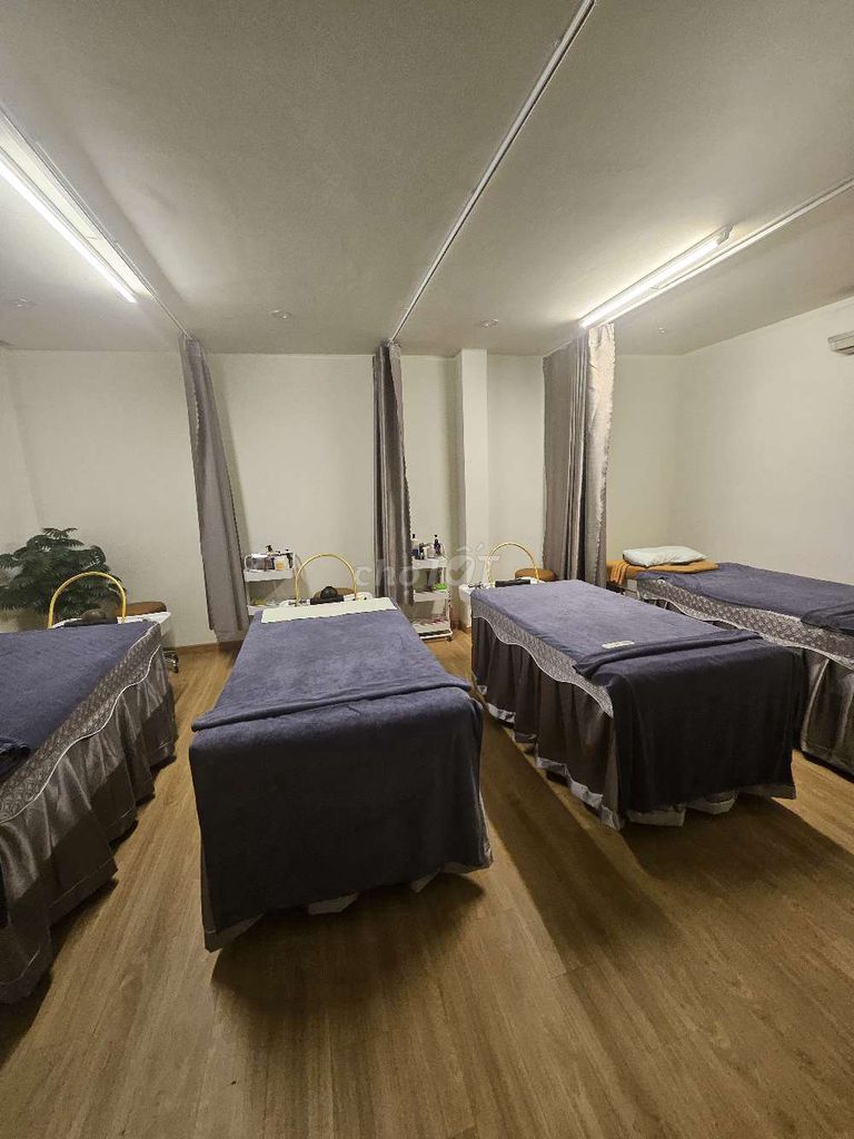 Mbkd spa 120 M2 in cash near the harbor to operate now