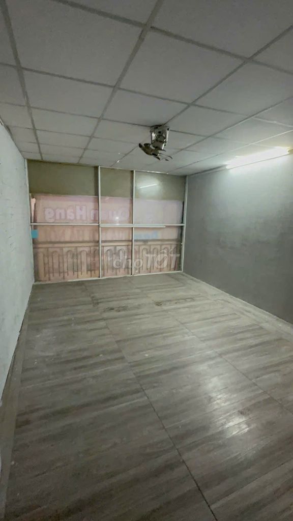 The square root of 458 Nguyễn Sơn - 4 x 13 m uses 90 m2 - 10 million5/ month