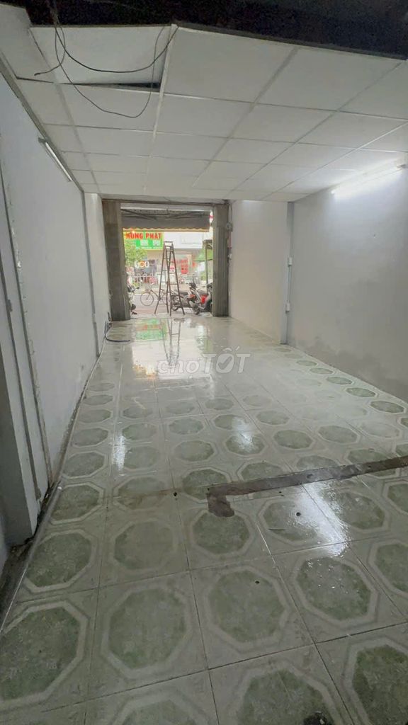 The square root of 458 Nguyễn Sơn - 4 x 13 m uses 90 m2 - 10 million5/ month