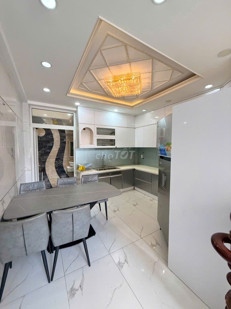 Rent Lux Home Gardens Street in front of the street, full interior houses