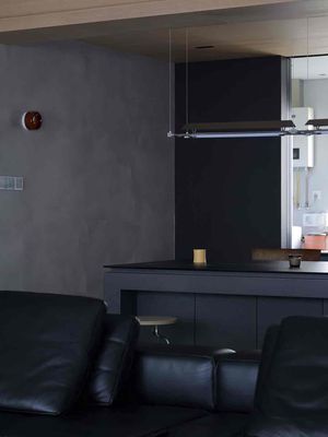 A one-room apartment. Full interior near the center q1 q4 District 8 favor balconies have a balcony