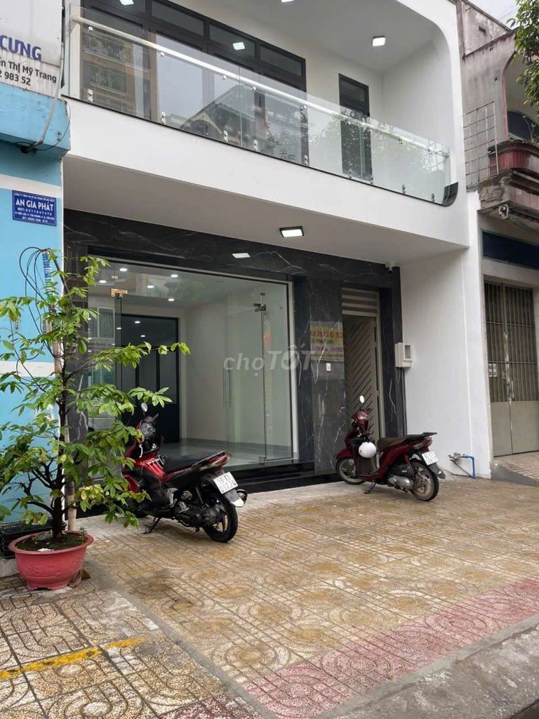 Rent Độc Lập, P.tt, Q.tp, nice little mb.