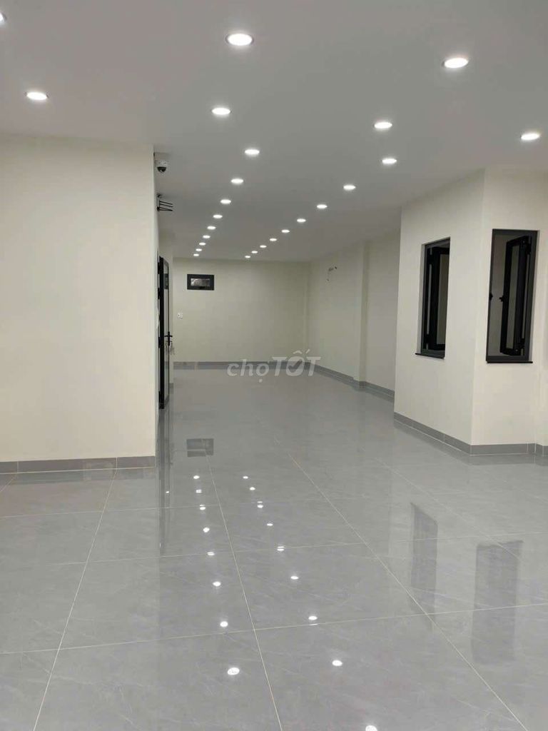 Rent Độc Lập, P.tt, Q.tp, nice little mb.