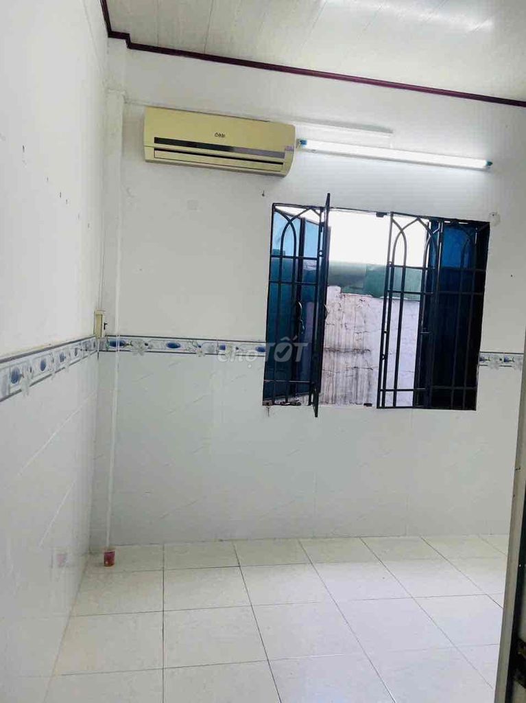 Rent an alley house on Nguyễn Duy Cung-712 Gò Vấp
