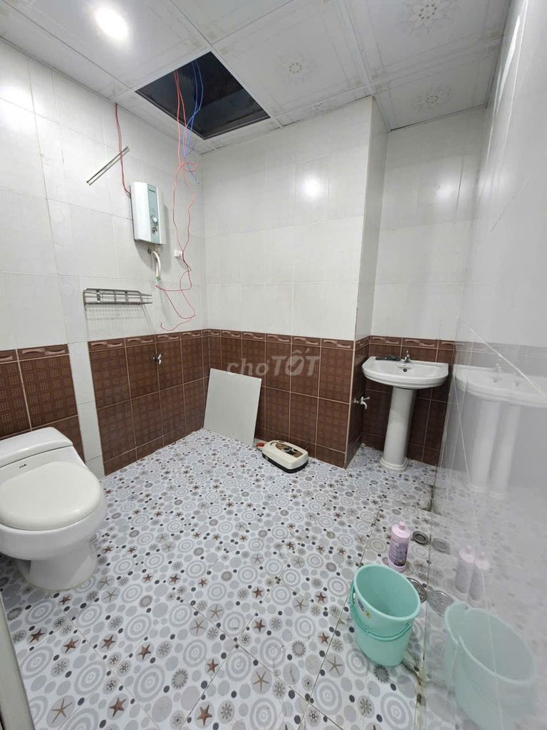 Lê Đại Hành, 7 x 13, 1 new bathroom.