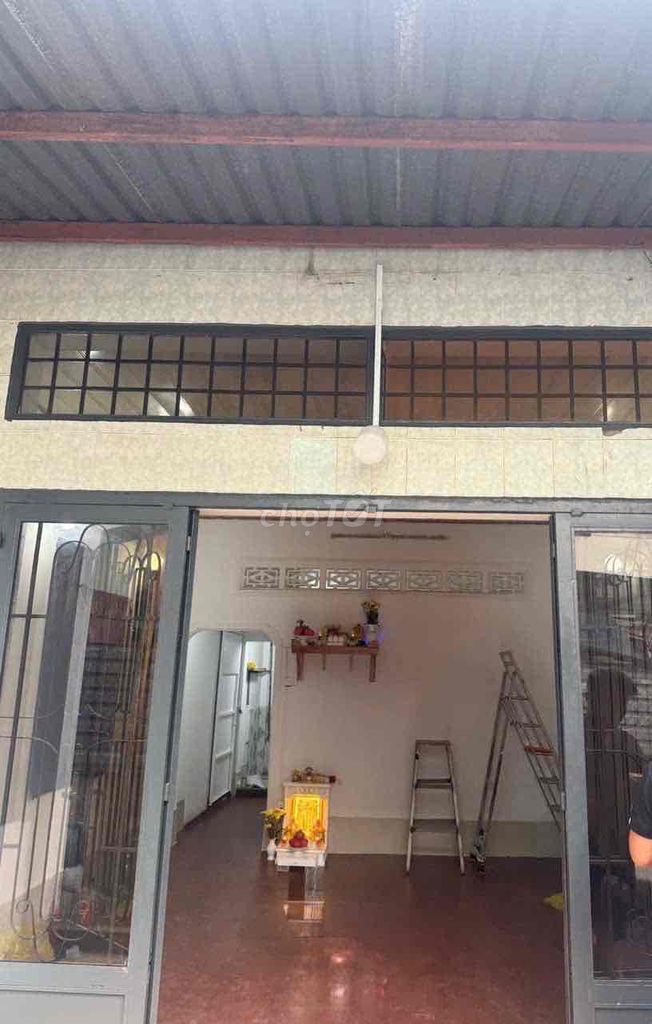 Rent the original house 6 million a month near the Xorph tree market