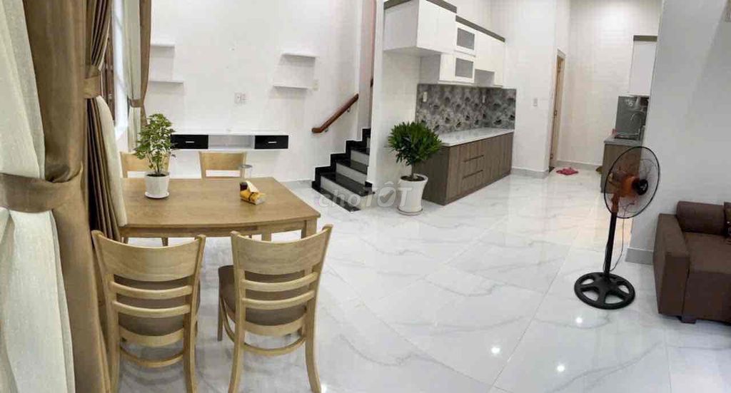 Rent Nguyễn Oanh Alley 10 x 6 meters 1 3rd floor bedroom 15 million