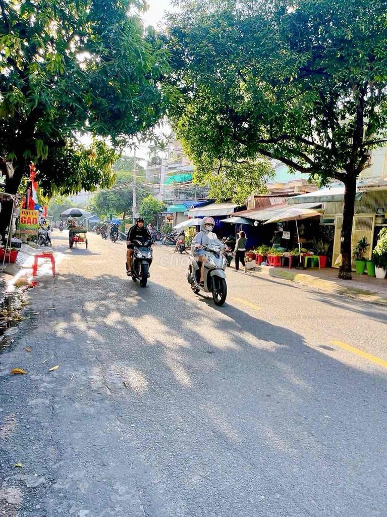 The street is 12 meters out of Tân Quý -4 x17 m - 3 floors - low