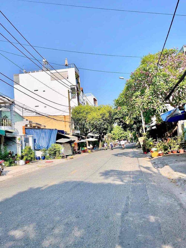 The street is 12 meters out of Tân Quý -4 x17 m - 3 floors - low