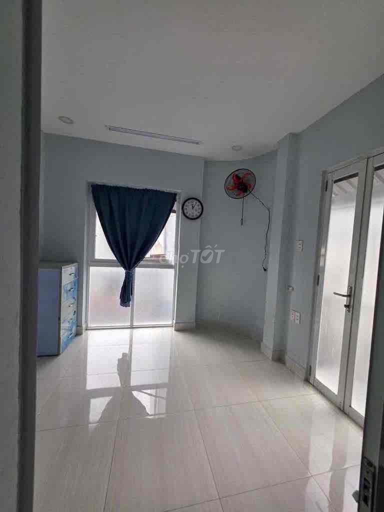 Renting - 3 - Trần Quốc Toản area: 75 M2 - 2 bedroom - 2 toilets