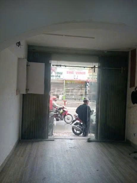 Home of the Service House. 12 Tân Bình. 4th floor. 64 M2. Only 27 million.