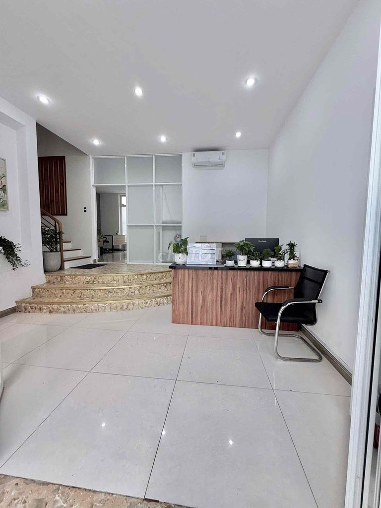 1 5th floor bedroom 7 x 20 meters Qq120 Tân Phong Front