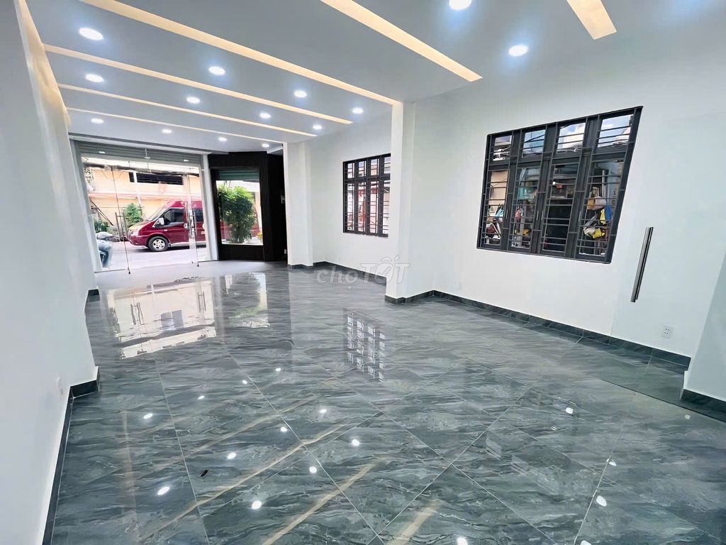 Need to rent two, 39 BHoa Cúc-7 Q.Phú Nhuận right over here.