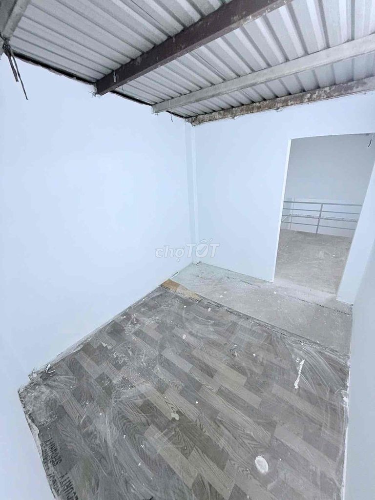 It's the landlord for the original building 4 x11 - cheap Bình Tân