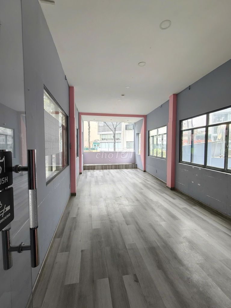 Rent 1 636 Sư Vạn Hạnh, 10-4-story district, 10 rooms-- 35 million.