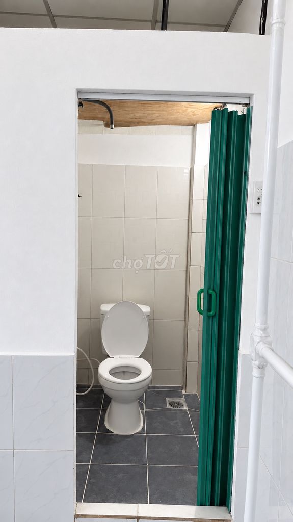 Rent a new original house - 5 bedrooms, 4 toilets - alleys