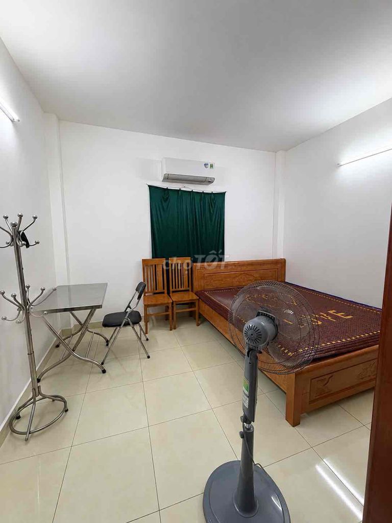 Renting the entire 95th alley to the Bình Tân district.
