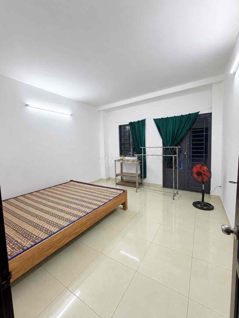 Renting the entire 95th alley to the Bình Tân district.