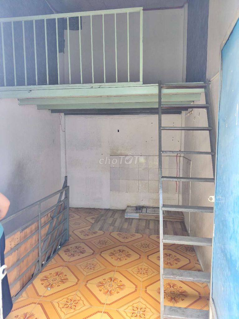 Rent an 128 Huỳnh Tấn Phát front house