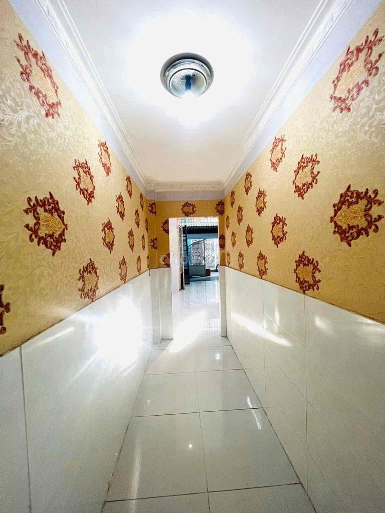 It's too much. Five bedrooms equals 6 m25-8.5 million.