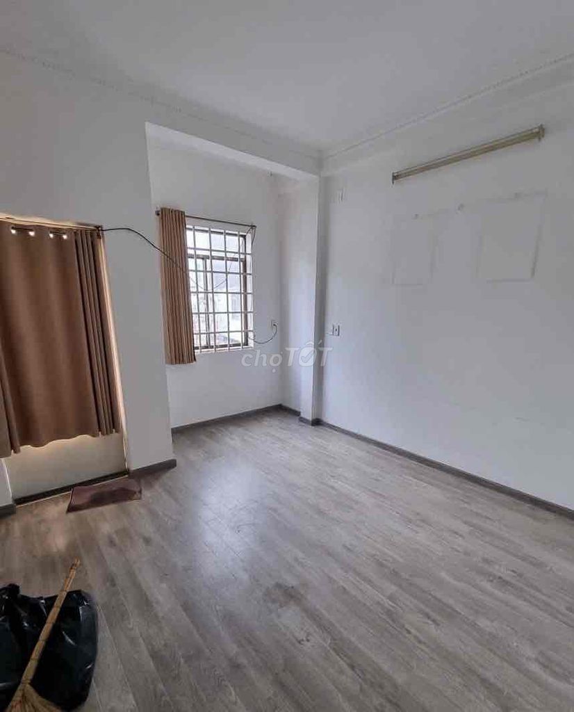 Nice house, average Phú Nhuận, 50 meters2, 1 M.P. 1 L 2 P. Sleep. Okay.