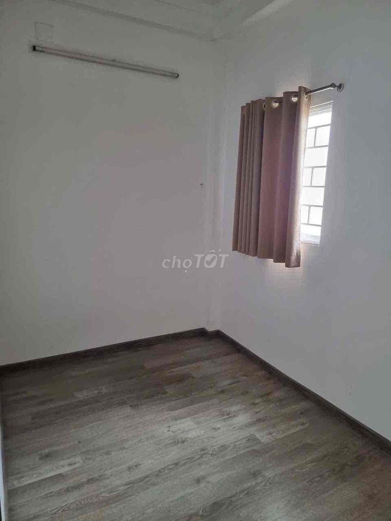 Nice house, average Phú Nhuận, 50 meters2, 1 M.P. 1 L 2 P. Sleep. Okay.