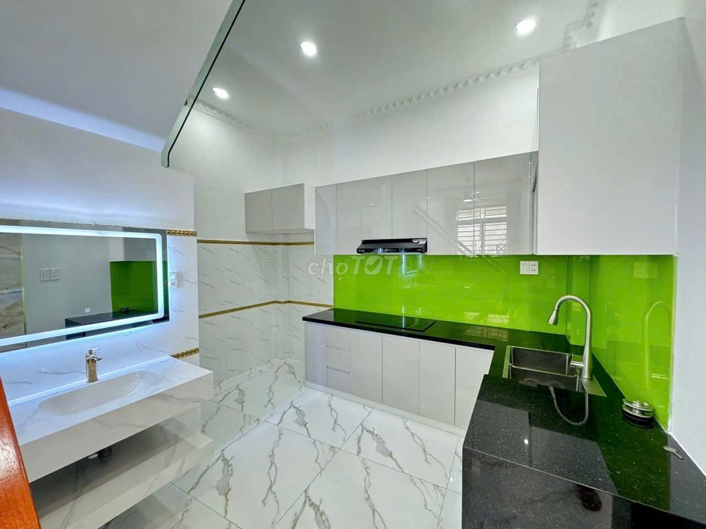 Need to rent Villa a Trần Thủ Độ P.Phú Thạnh Q.Tân Phú Road