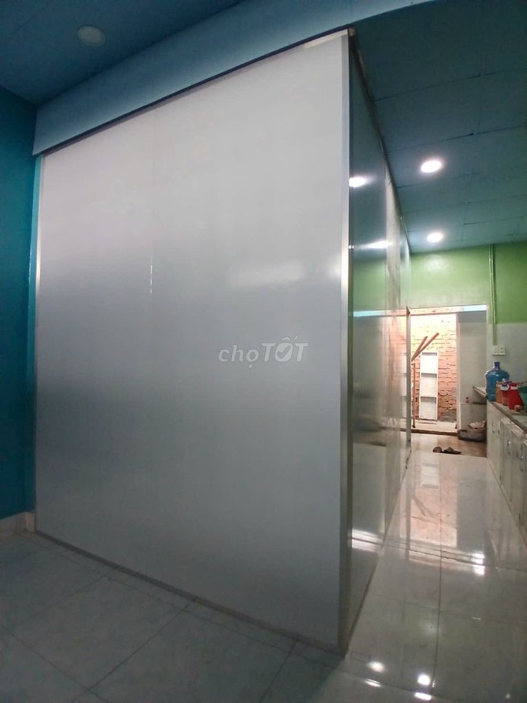 Rent the entire business alley 243 Mã Lò*20 meters 2-foot bedroom 8 meters