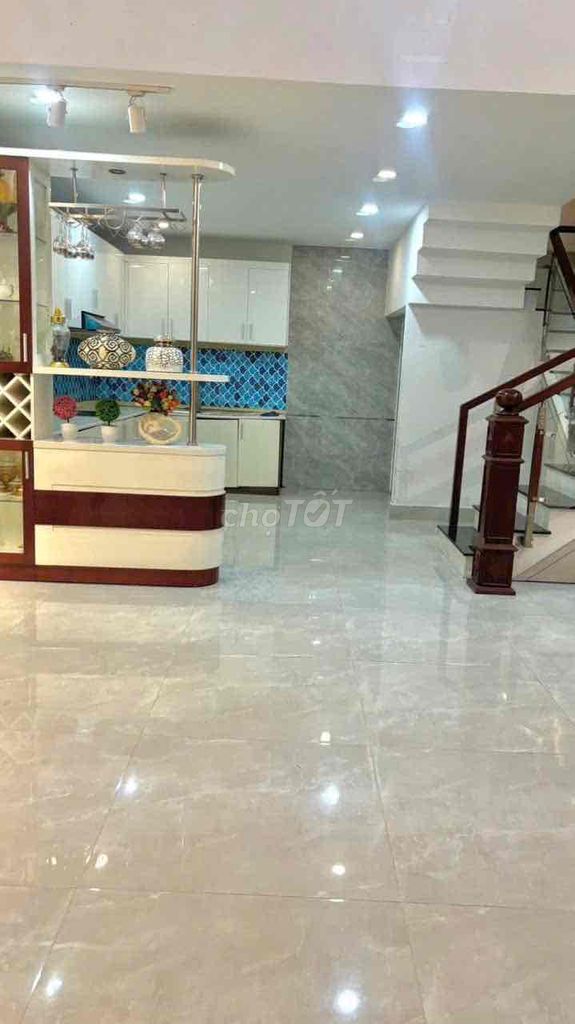House 1/ 1 Phạm Văn Chiêu 5 bedrooms with 20 million interiors