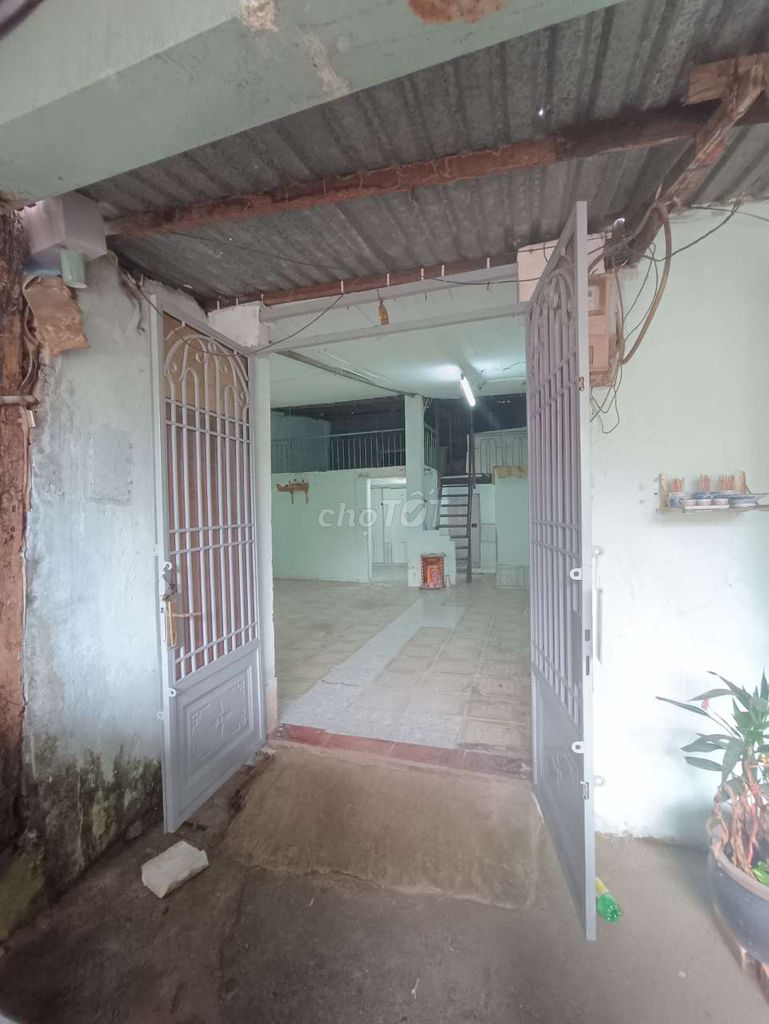 Rendezvous, Bà Điểm, 4 million.