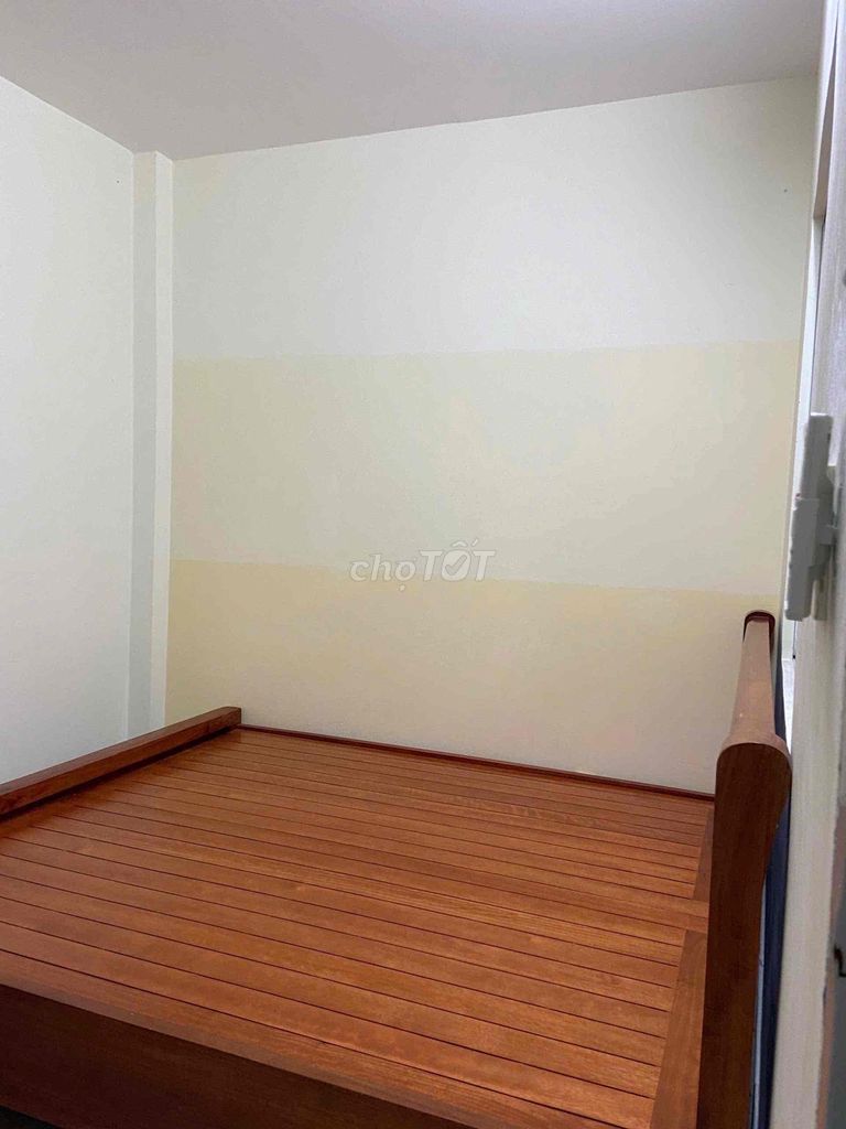 Front floor truck - full interior - 3 bedroom 2 toilets