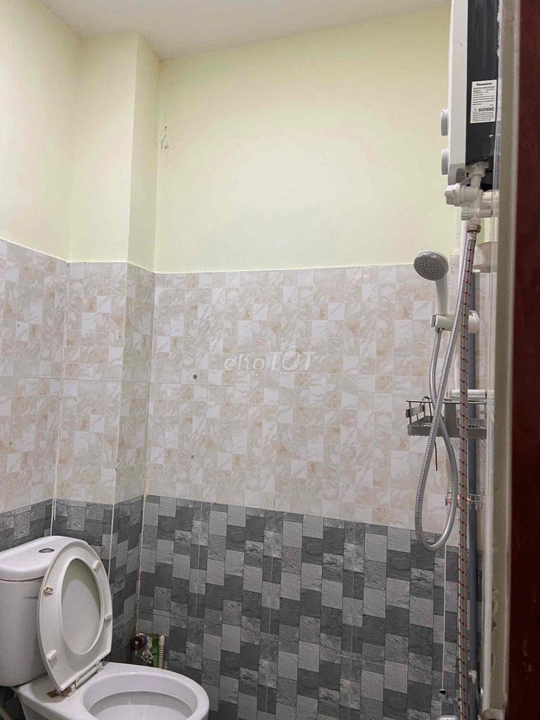 Front floor truck - full interior - 3 bedroom 2 toilets
