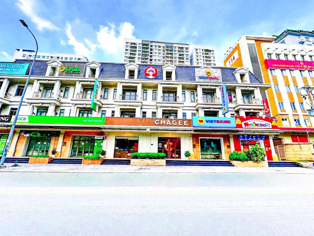 Rent 1 119 G-119 H Phổ Quang, FEZ Phú Nhuận 12 x16 m 3th floor