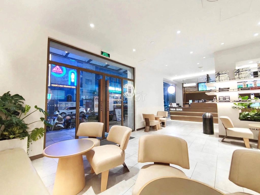 Rent 1 119 G-119 H Phổ Quang, FEZ Phú Nhuận 12 x16 m 3th floor