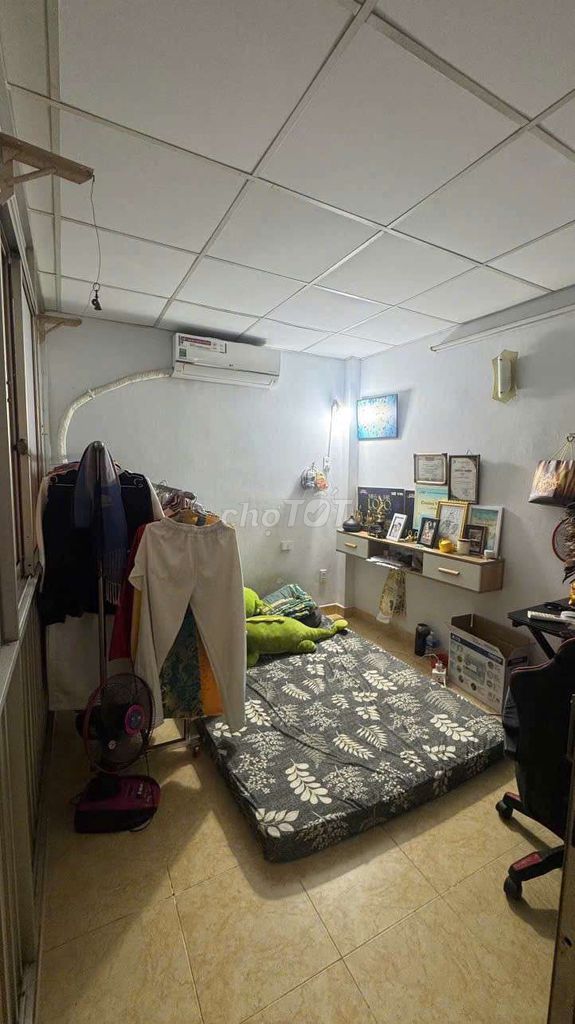 Nice house. Two bedrooms.