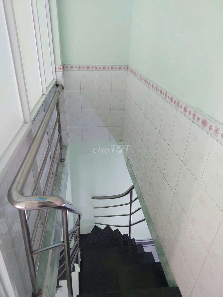 Nice house - 2 bedroom - near tree market knock