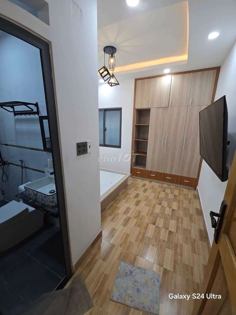 Nearly cv Gia Funhu 4 floors per month