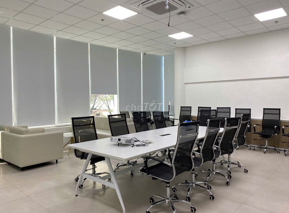 Rent building 6 L area using 1000 m2 Phạm Văn Đồng Thủ Đức squared. 90 million.