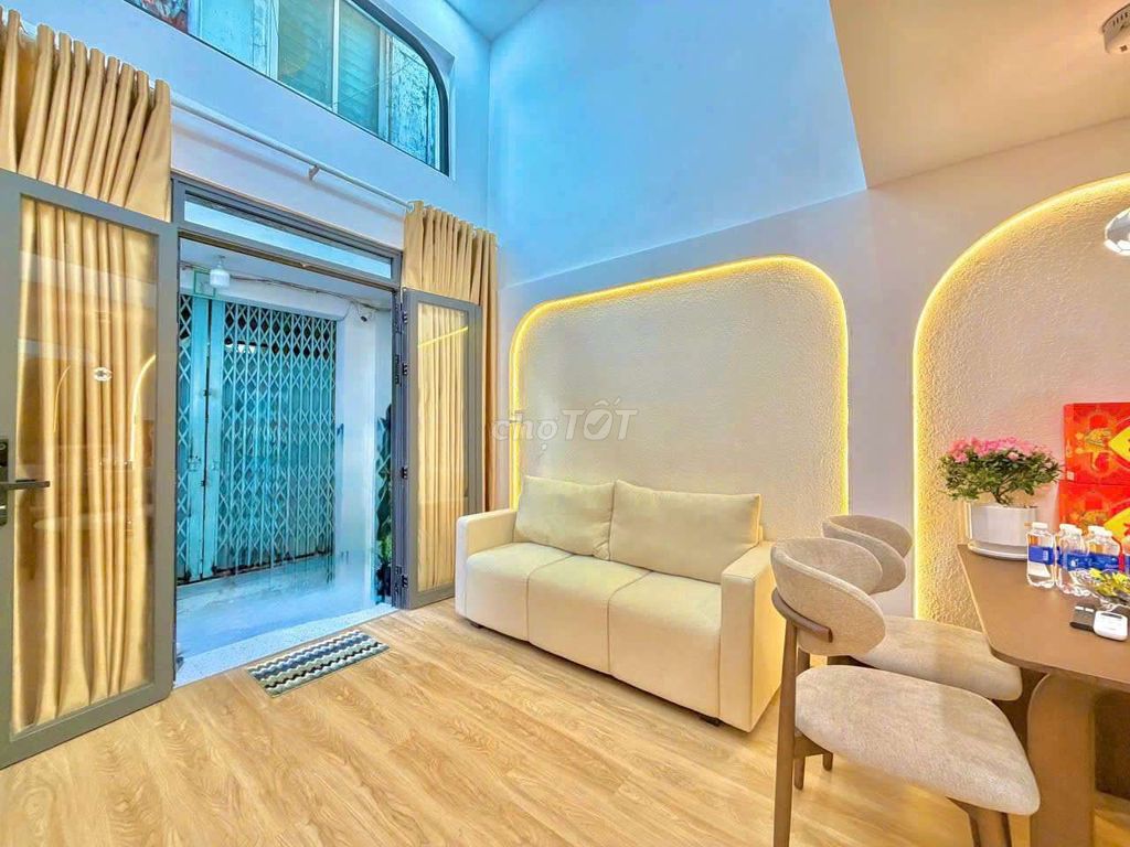 Rent a nice three-story house, Xô Viết Nghệ Tĩnh, Q.Bình Thạnh