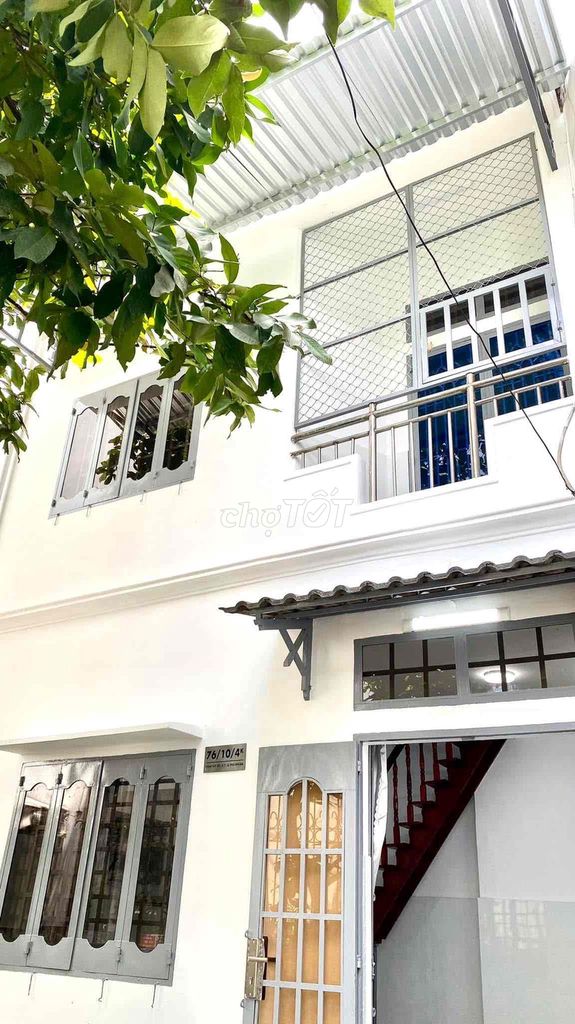 Hello, everyone! I now have a rented house (June)