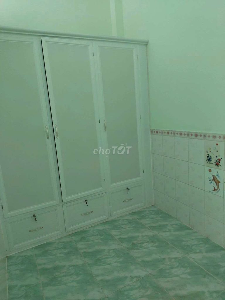 Room 2 Lê Quang Sung.