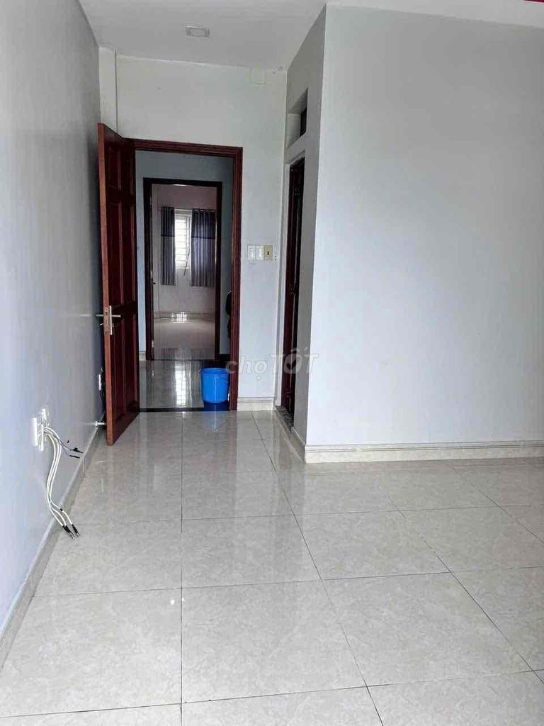 The owner himself [4 x 25] 3/5 floors (6 bedroom,4 toilets) Mtkd Chiến Lược — the stove