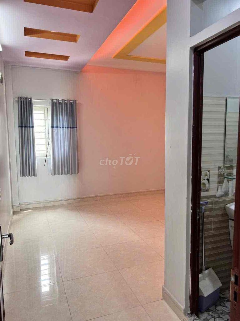 The owner himself [4 x 25] 3/5 floors (6 bedroom,4 toilets) Mtkd Chiến Lược — the stove