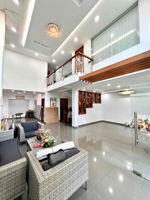 We'll rent it out to a 200-foot radius. Hiệp Bình Chánh, we'll be at 1st floor.