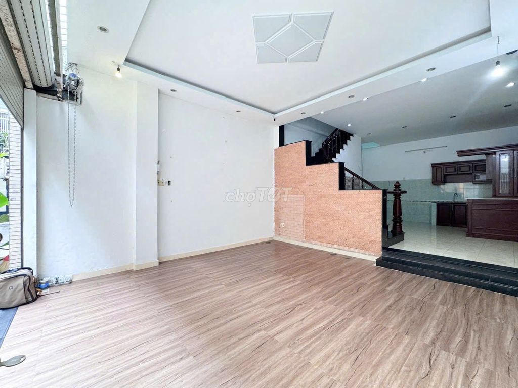 6x12 meters 60m2 1 .1 4th floor bedroom
