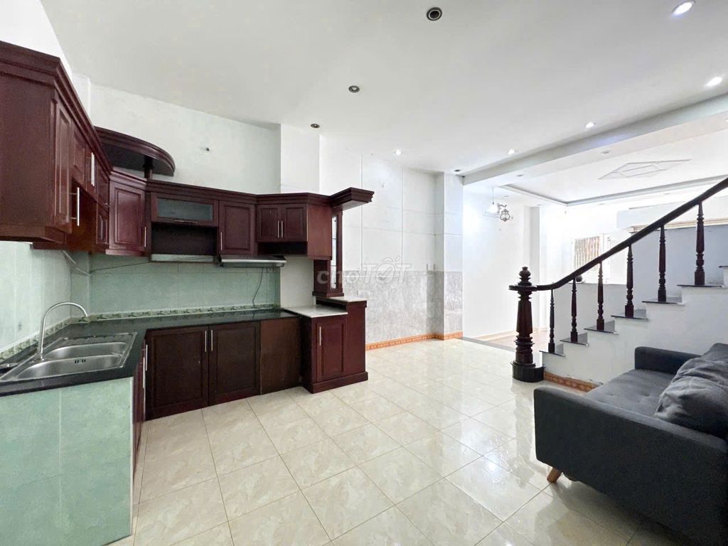 6x12 meters 60m2 1 .1 4th floor bedroom