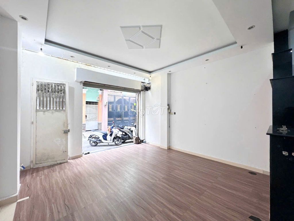 6x12 meters 60m2 1 .1 4th floor bedroom