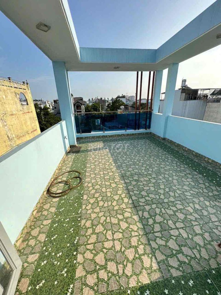 It's the owner [4 x 12 12] 3 floors st (4 bedrooms, 3 toilets) 840/ Xyung 2,Bình Tân