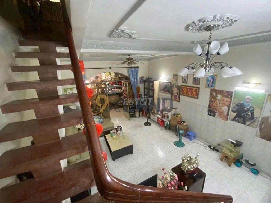 You're the size of the 110 meter floor area, the area that uses 250 meters, 7 meters,